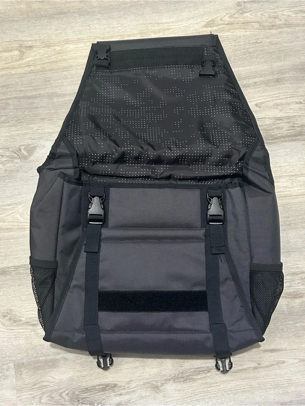 Nixon Radar Courier Messenger Bag